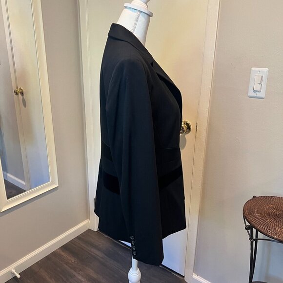 Apostrophe Essentials Black Blazer with velvet & satin detail, Size 16 - Picture 7 of 13